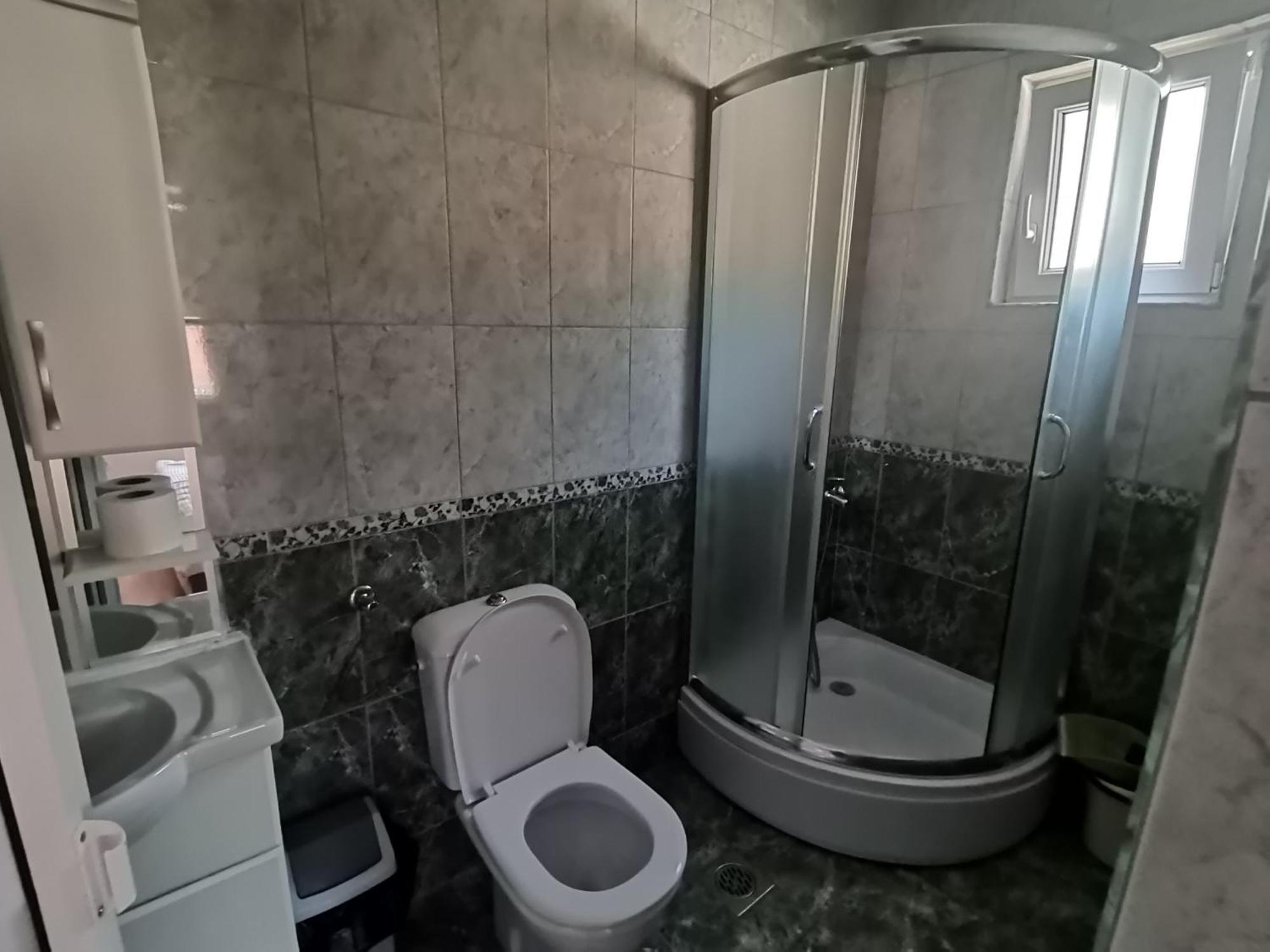 Peštani Guesthouse Zimovski מראה חיצוני תמונה