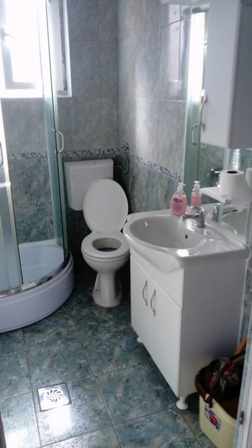 Peštani Guesthouse Zimovski מראה חיצוני תמונה