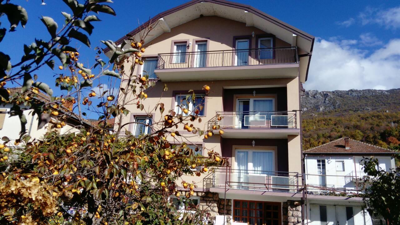 Peštani Guesthouse Zimovski מראה חיצוני תמונה
